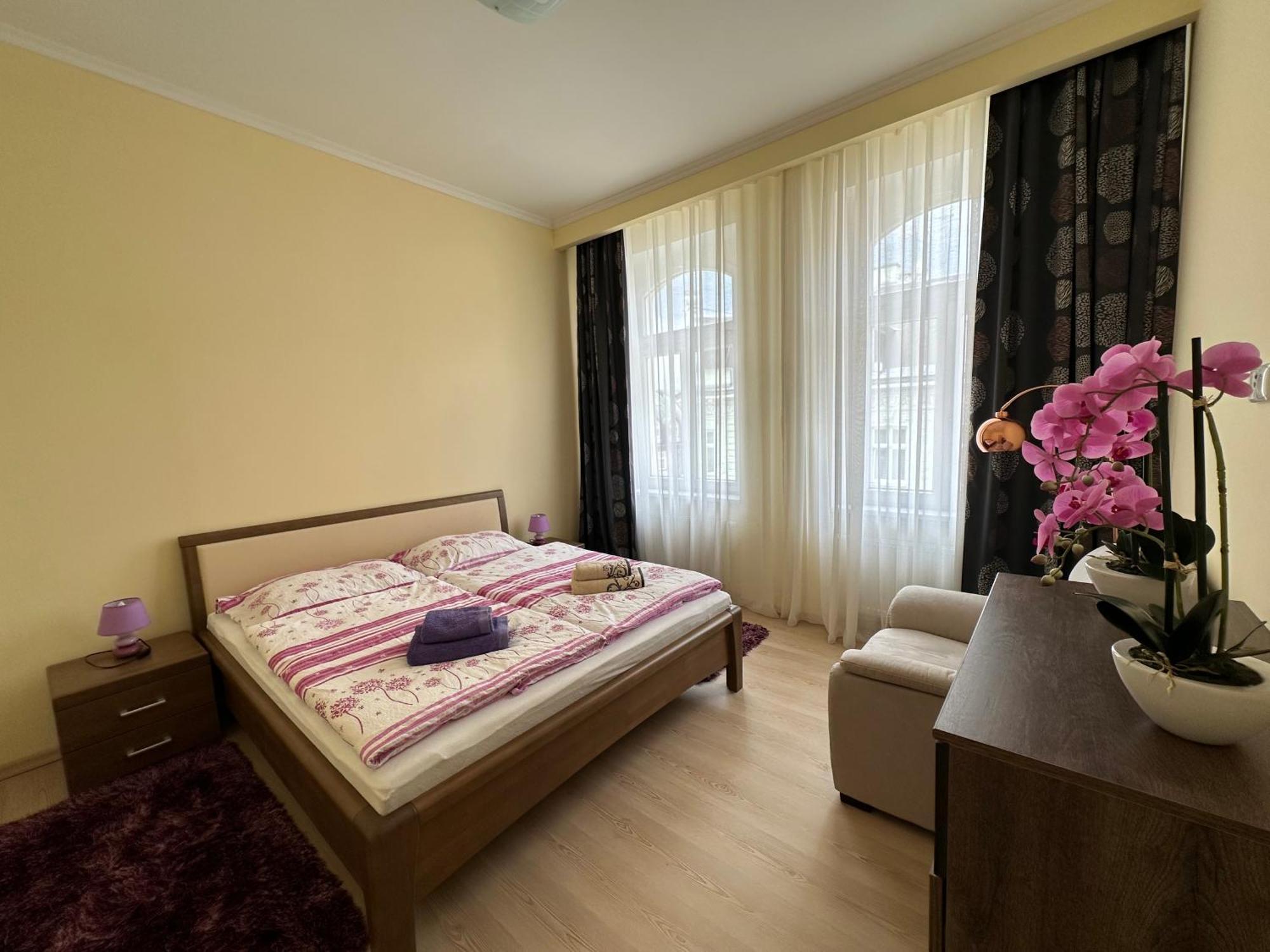 Apartment Zeyerova4 Karlovy Vary Exterior foto